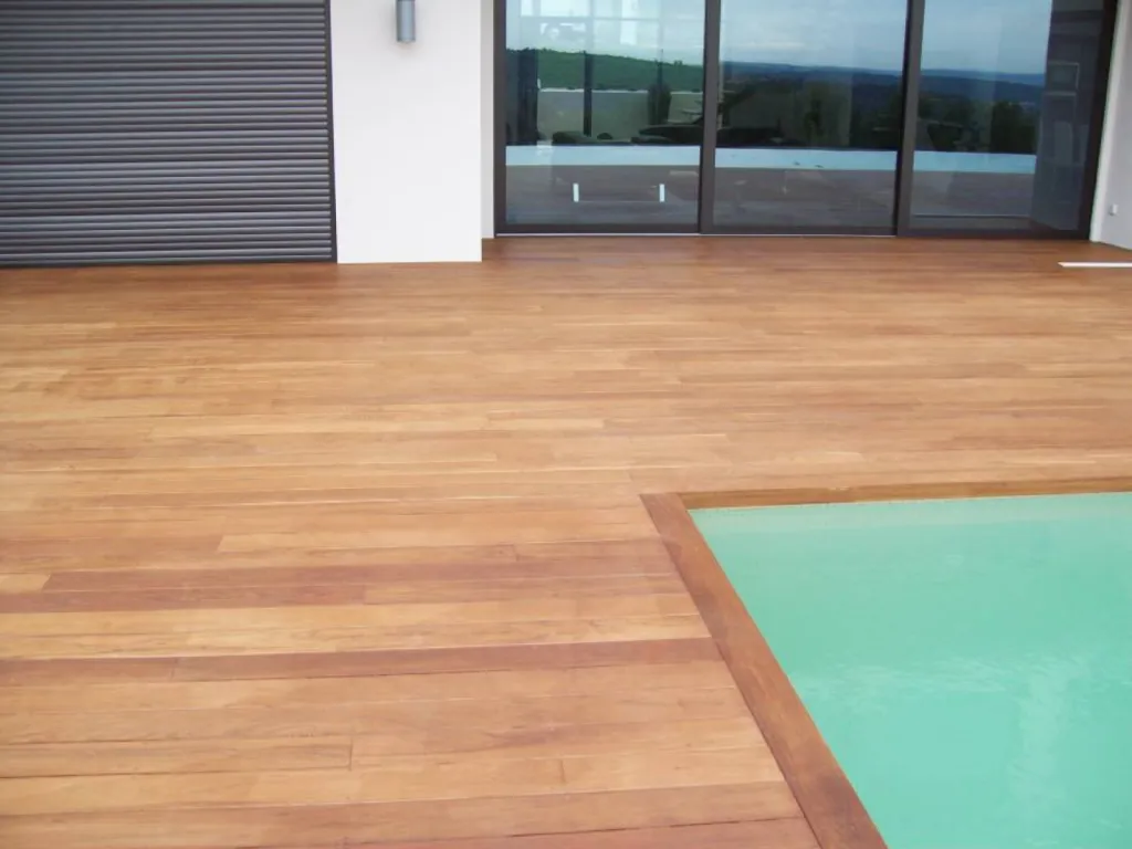 Terrasse en Teck Indonésien de la Parqueterie Aixoise
