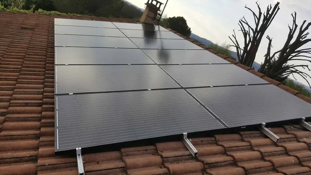 Installation de panneaux photovoltaïques sur la toiture 6