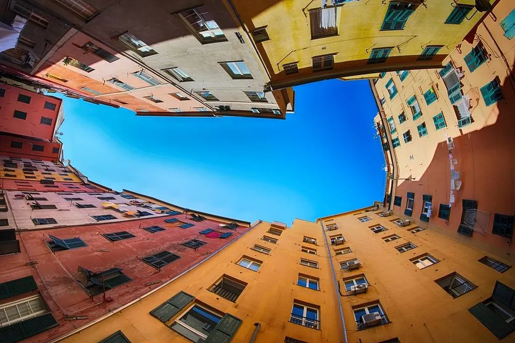 Transporter de la marchandise entre Gênes et Nice en frigo