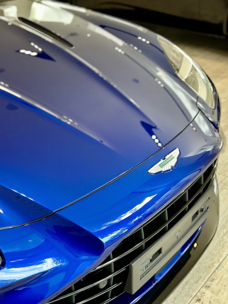 Aston Martin Vantage – Detailing, polissage, traitement céramique et PPF à Lyon Ouest proche de Marcy l’étoile 