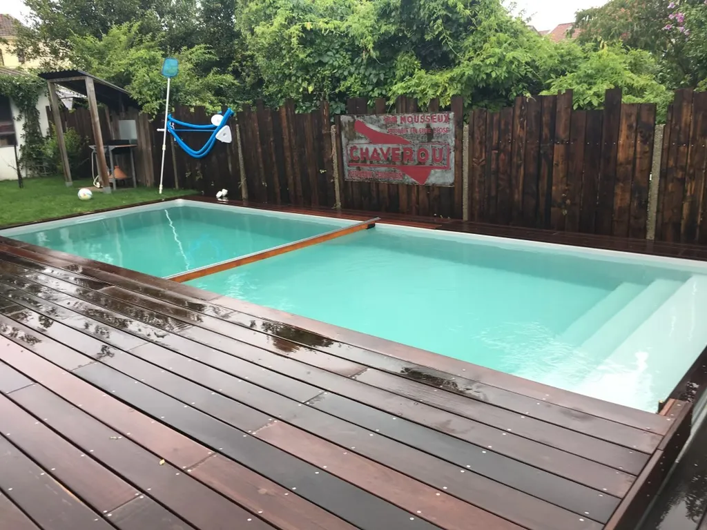 constructeur de piscine maçonnée sur-mesure autour de Bordeaux 