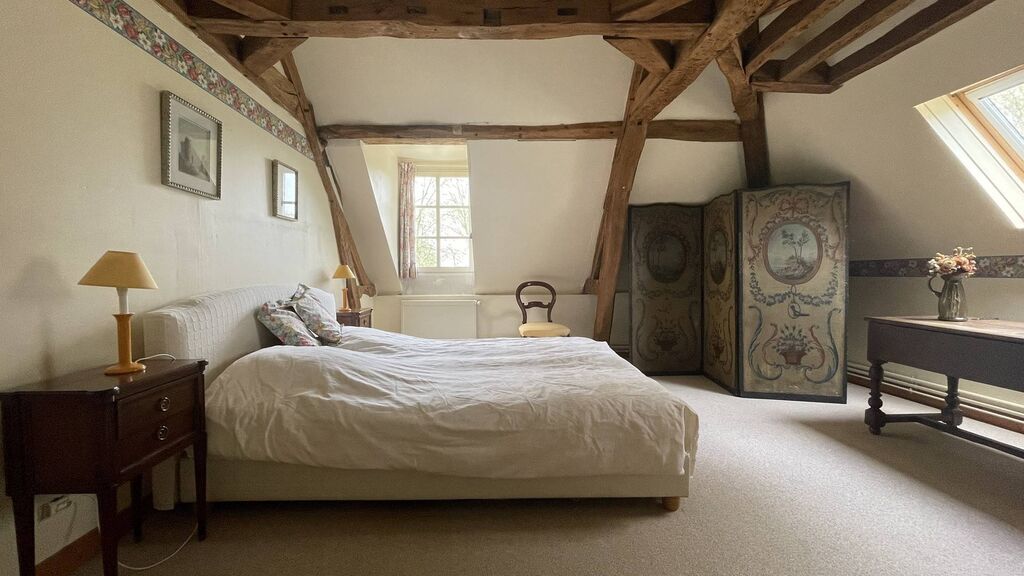 Immobilier de charme en Pays de Bray – Château rénové, 3 logements, 8 chambres, 3 ha