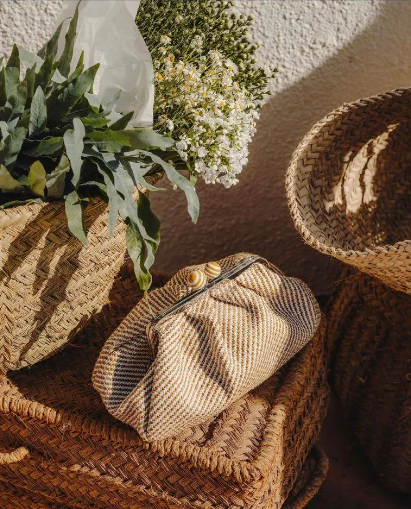 Le sac Pasticcino en raphia, en cuir, en tissu de chez Week-End Max Mara.