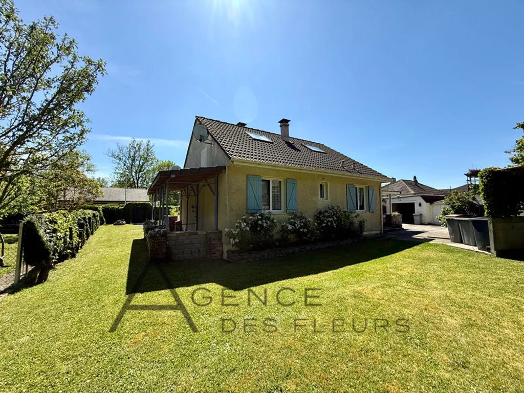 A vendre maison de 90 m² sur sous-sol total édifiée sur un terrain de 1350 m² située à SAINT AUBIN LES ELBEUF