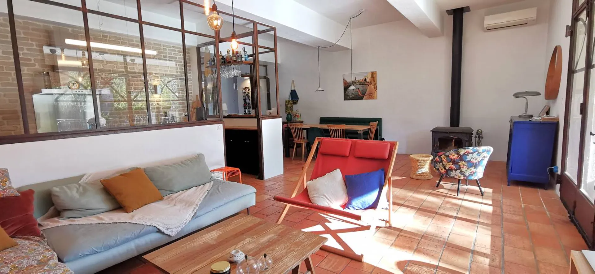 A vendre rez-de-villa T4/5 Cassis  avec terrasses, piscine et garage à 3 kms du port