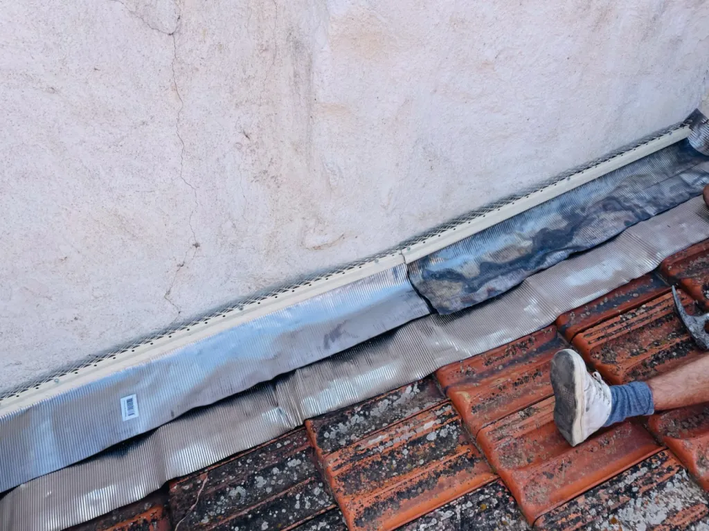 Changement de Solin de toiture à Le Rove 13740