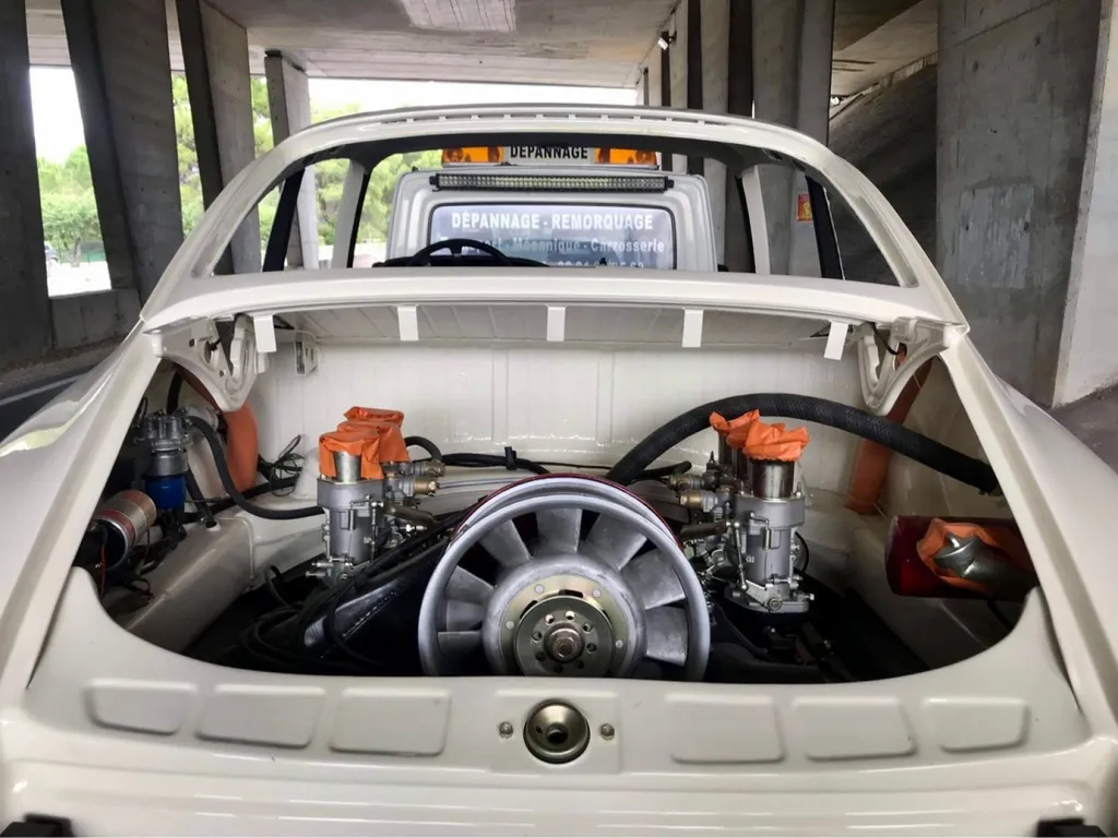 Transport de véhicule avec dépanneuse sur Marseille et ses alentours avec Platinum Carrosserie