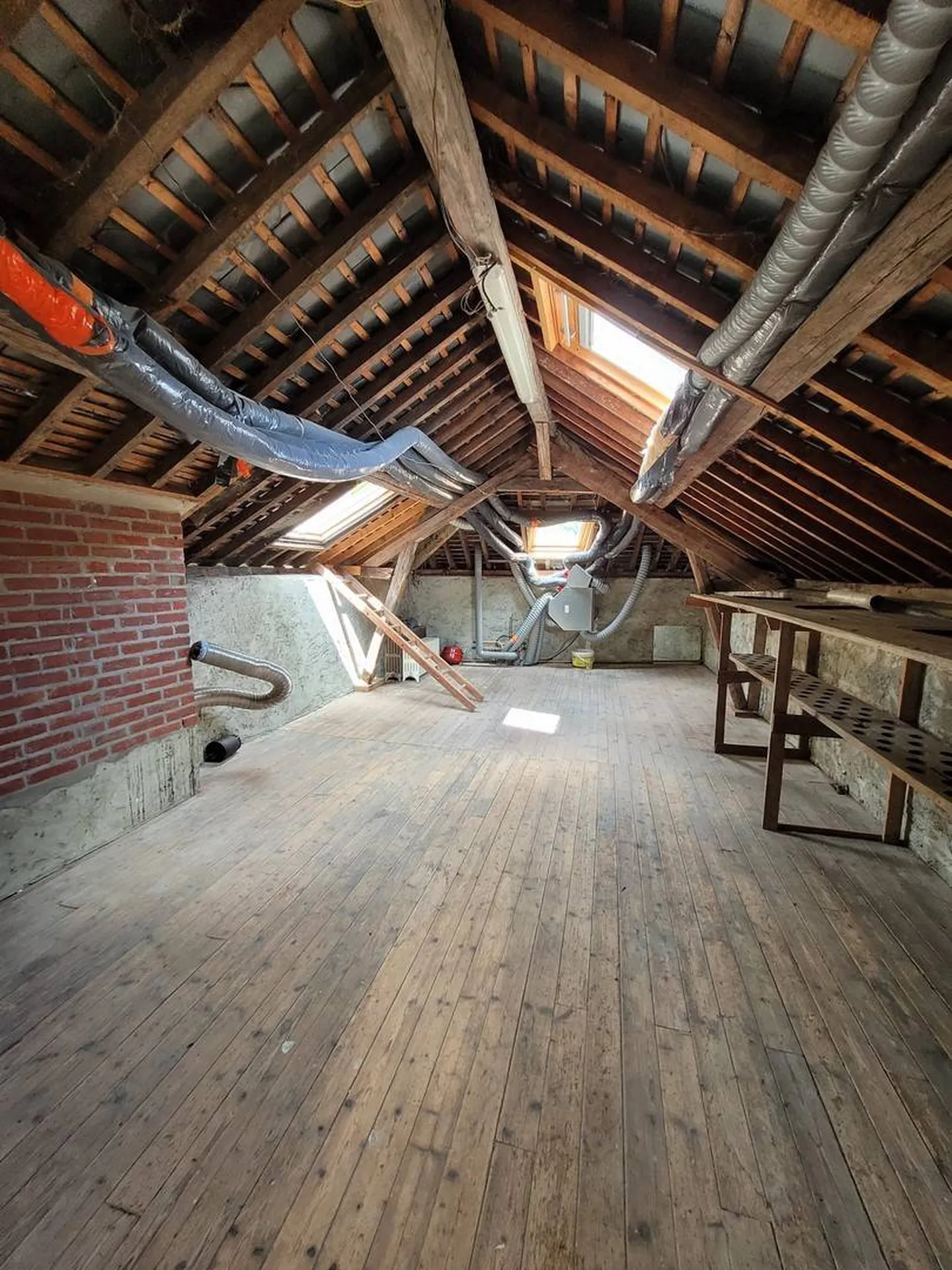 Vente d'une Maison Bourgeoise avec jardin, dans le centre-ville de Lisieux 14130