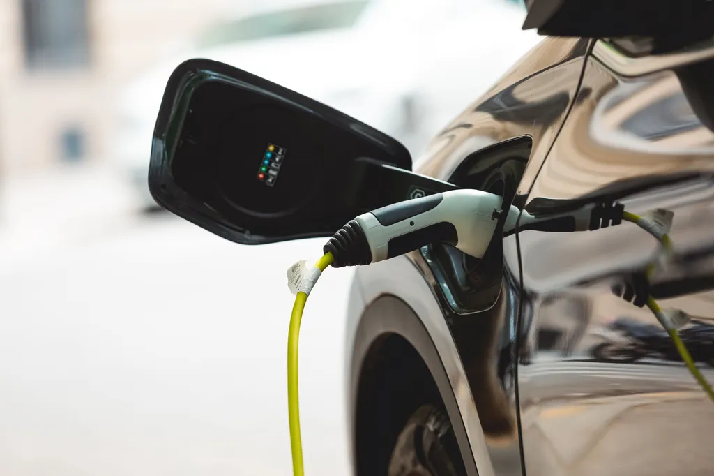 Installateur borne de recharge certifié IRVE Toulouse et écosystème SCIFAEE pour les parkings d'entreprises près de Toulouse à Carbonne