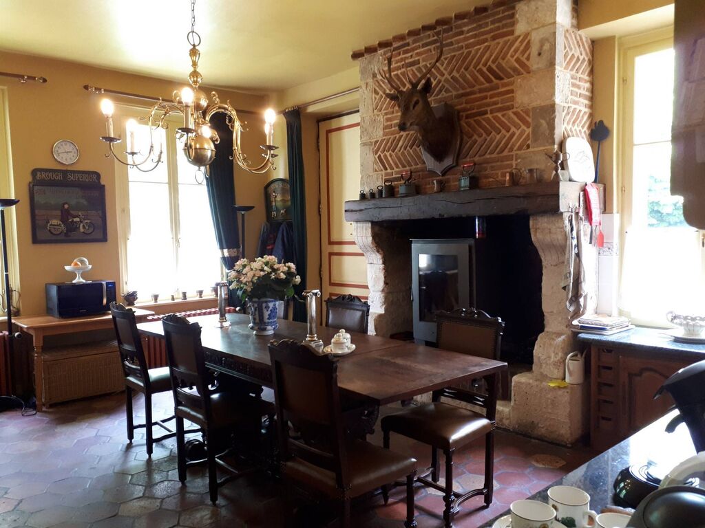 A acheter demeure de caractère avec dépendance proche Cormeilles 27260