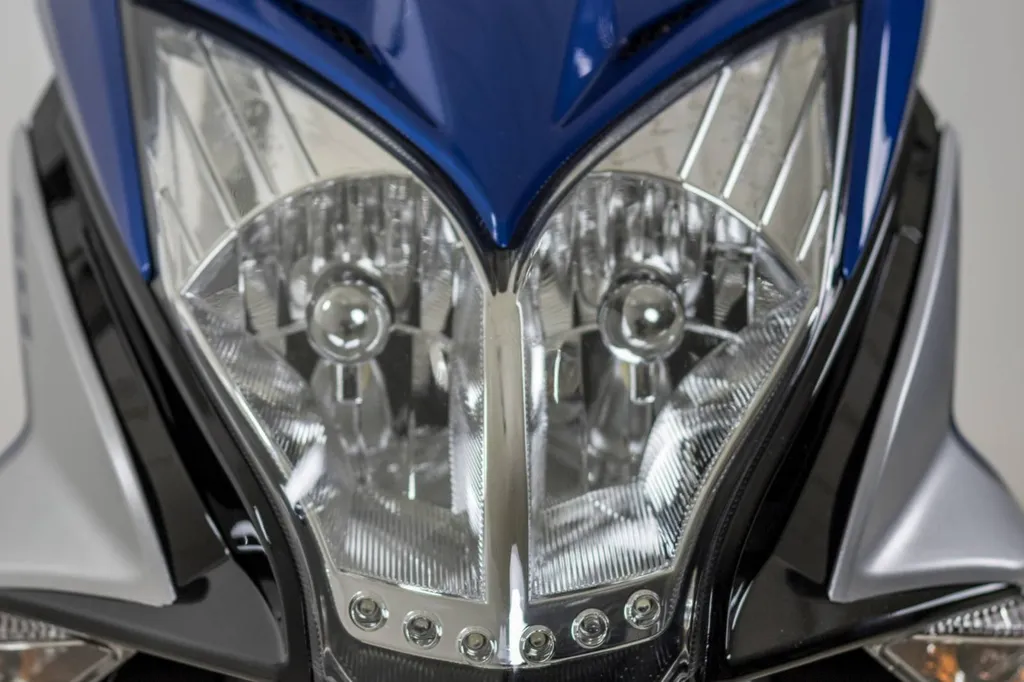 Scooter KYMCO AGILITY 50 SUPER 8 : phare avant