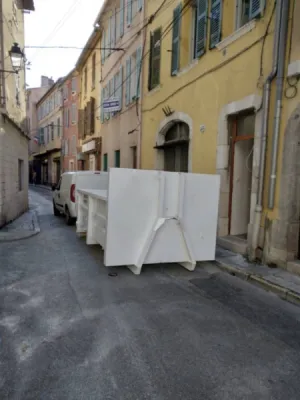 Louer une benne pour débarrasser une maison sur Brignoles dans le Var