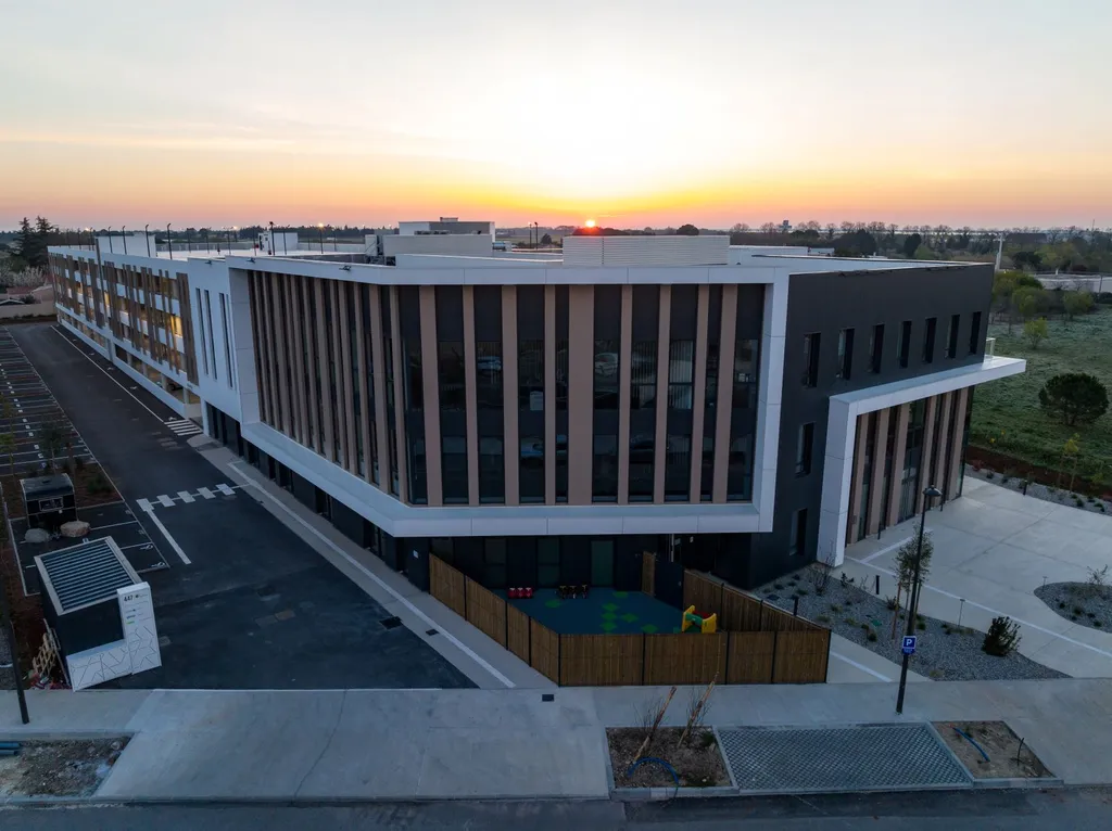 Maîtrise d’œuvre d’exécution pour un bâtiment mixte de bureaux et commerces de 2 700 m² à Mauguio (34)