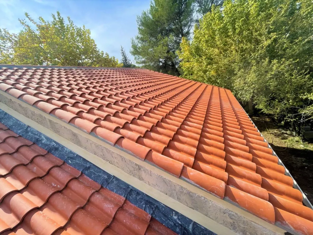 Nouveau remplacement de toiture sur Bouc Bel Air près de Aix en Provence