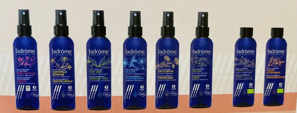 Eaux florales en pharmacie