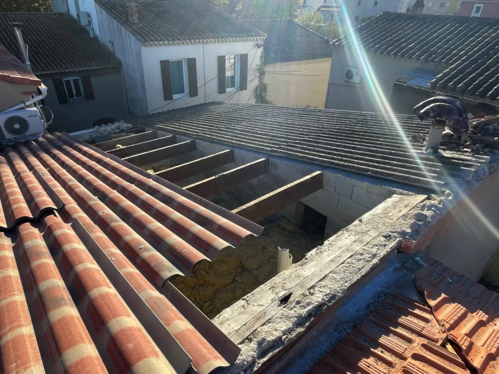 pose de toiture PST Istres 13800