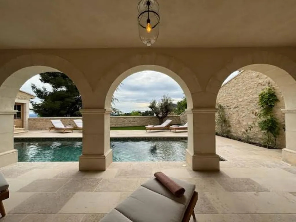 Notre zone d'activité pour ce serviceDallage en pierre naturelle de Dordogne à Paris en Île-de-France