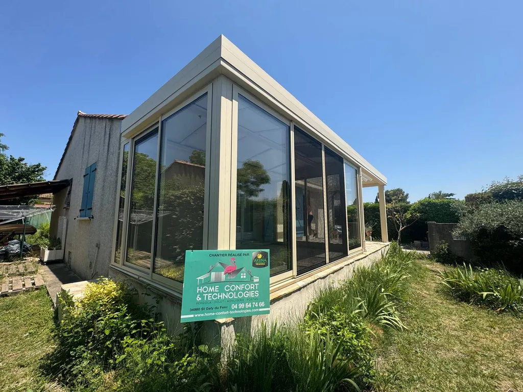 Installation d'une pergoveranda sur mesure entre Nîmes et Montpellier sur la commune d'Aimargues