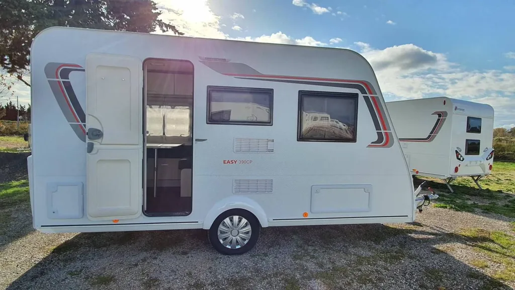 CARAVANE VENDUE STERCKEMAN EASY 390CP NEUVE