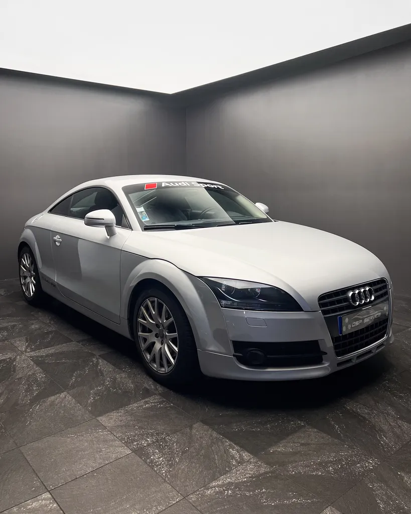 Redonnez tout son éclat à votre Audi TT grâce au débosselage sans peinture chez DSP Service au Mans