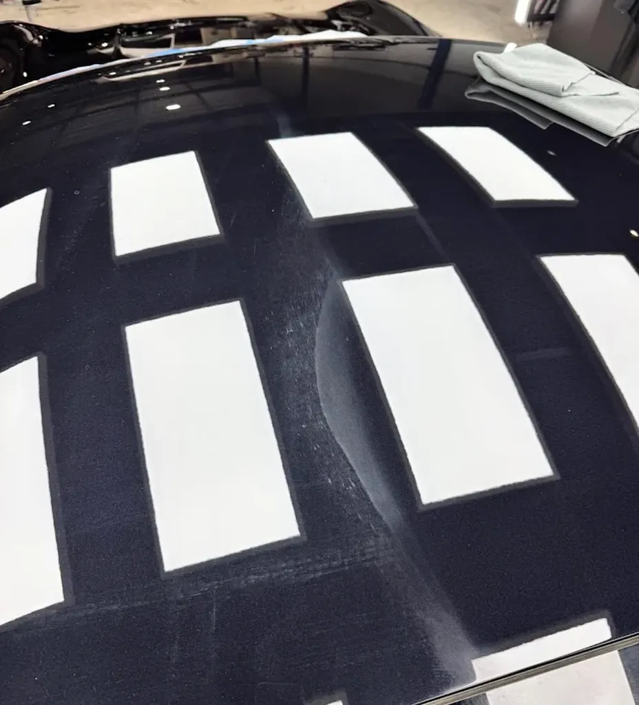 Lustrage complet et protection céramique GTECHNIQ sur Porsche 992 à Marne-la-Vallée Chessy 77700