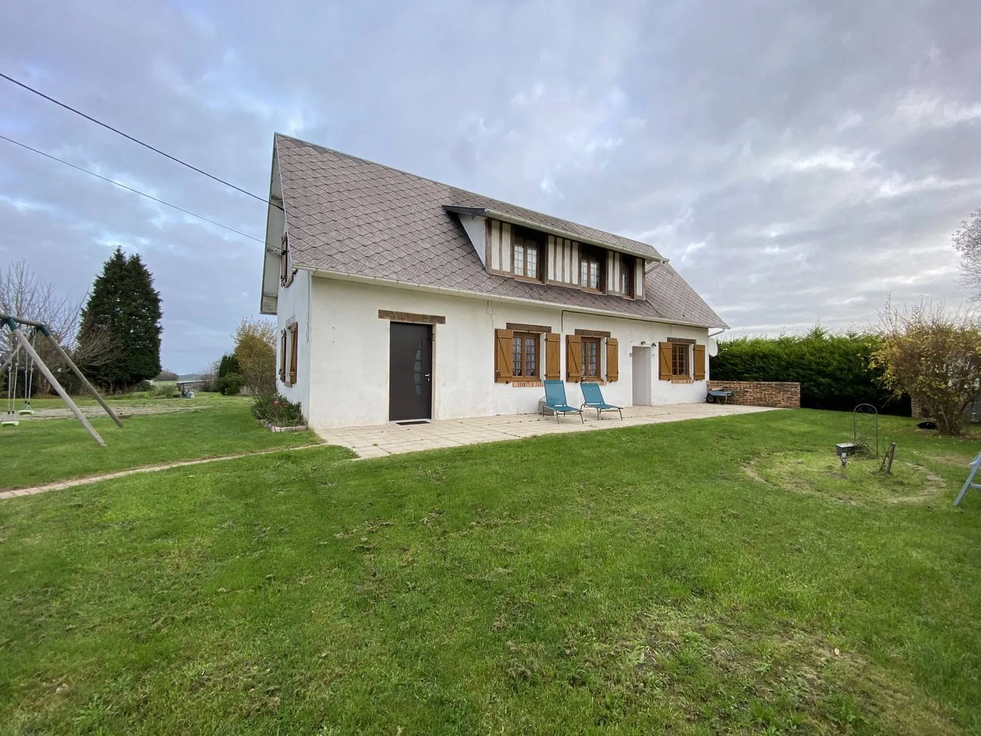 A vendre maison proche de Paluel a finir de rafraichir