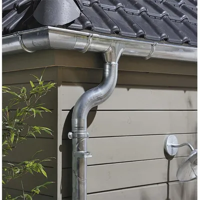 Rénovation, toiture et gouttière