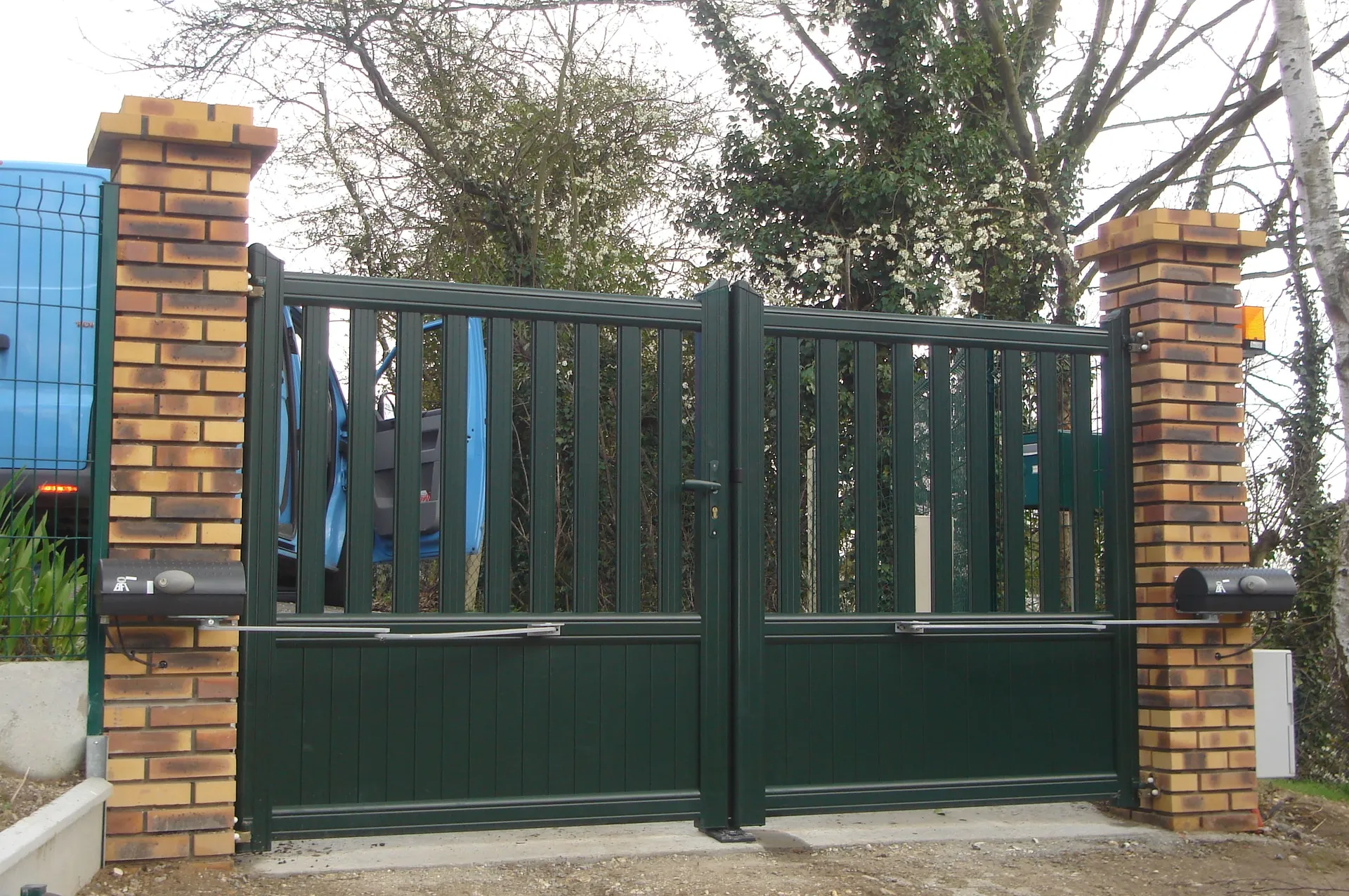 Vente et Installation de Portails Aluminium, Coulissants ou Battants, Large Choix à Deauville dans le Calvados 14 et Trouville-sur-Mer