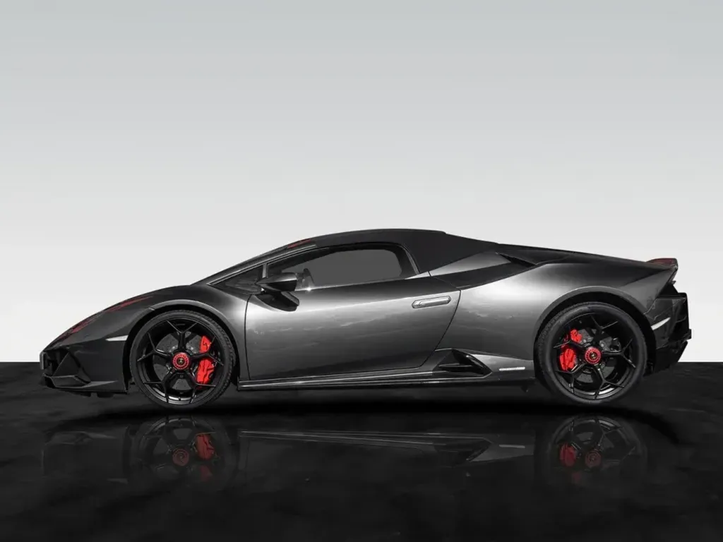 lamborghini-huracan-evo-spyder-2024-capote-fermee-profil