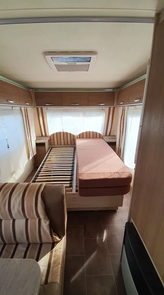 BURSTNER Averso 470TS (VENDUE) - Lit Central & Grand Frigo - Occasion Qualité MIDI 13