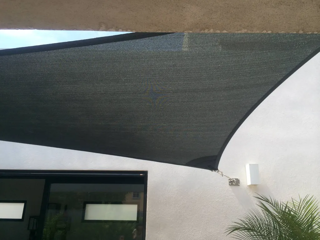 Voile Triangle sur mesure a Nice 