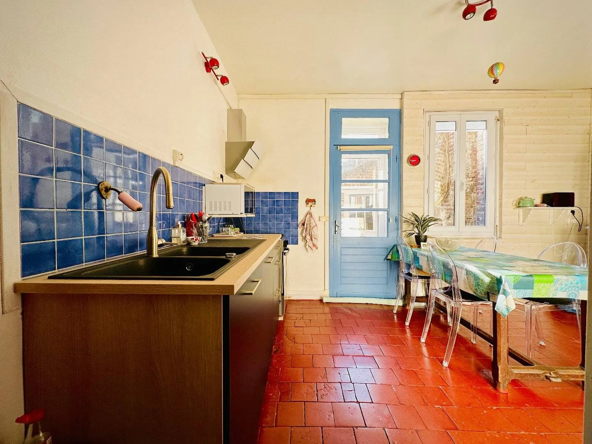 VENDU Maison de maître d'environ 200m² à quelques pas du centre-ville, et son terrain de 778m².