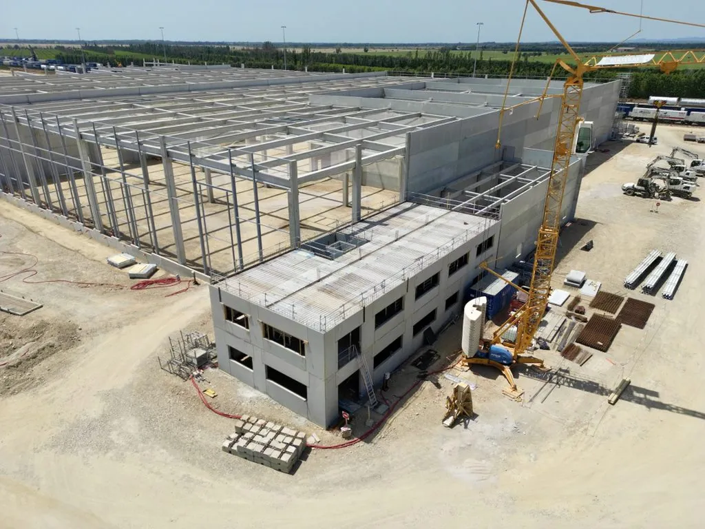 Grans Développement : Mission OPC pour une plateforme logistique et de bureaux de 68 526 m² à Grans