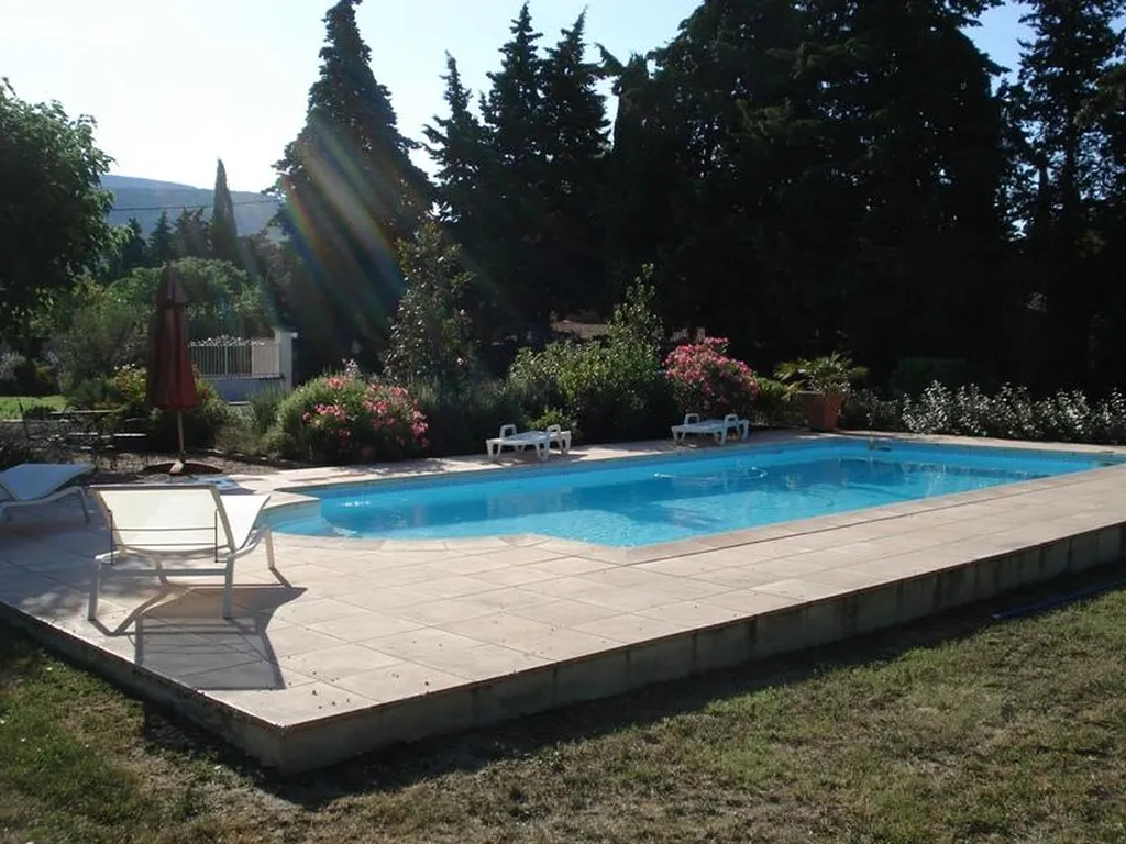 Mas à vendre à 2 pas du Golf 18 trous de Saumane