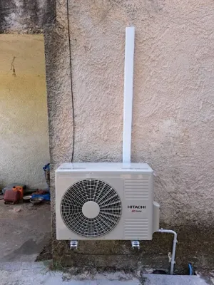 Installation d'une pompe à chaleur air-air Hitachi monosplit à Besse sur Issole 
