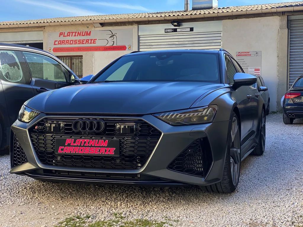 Découvrez l'Excellence de Platinum Carrosserie sur cette Audi RS6 C8 pour la réparation de la carrosserie proche d’Aubagne
