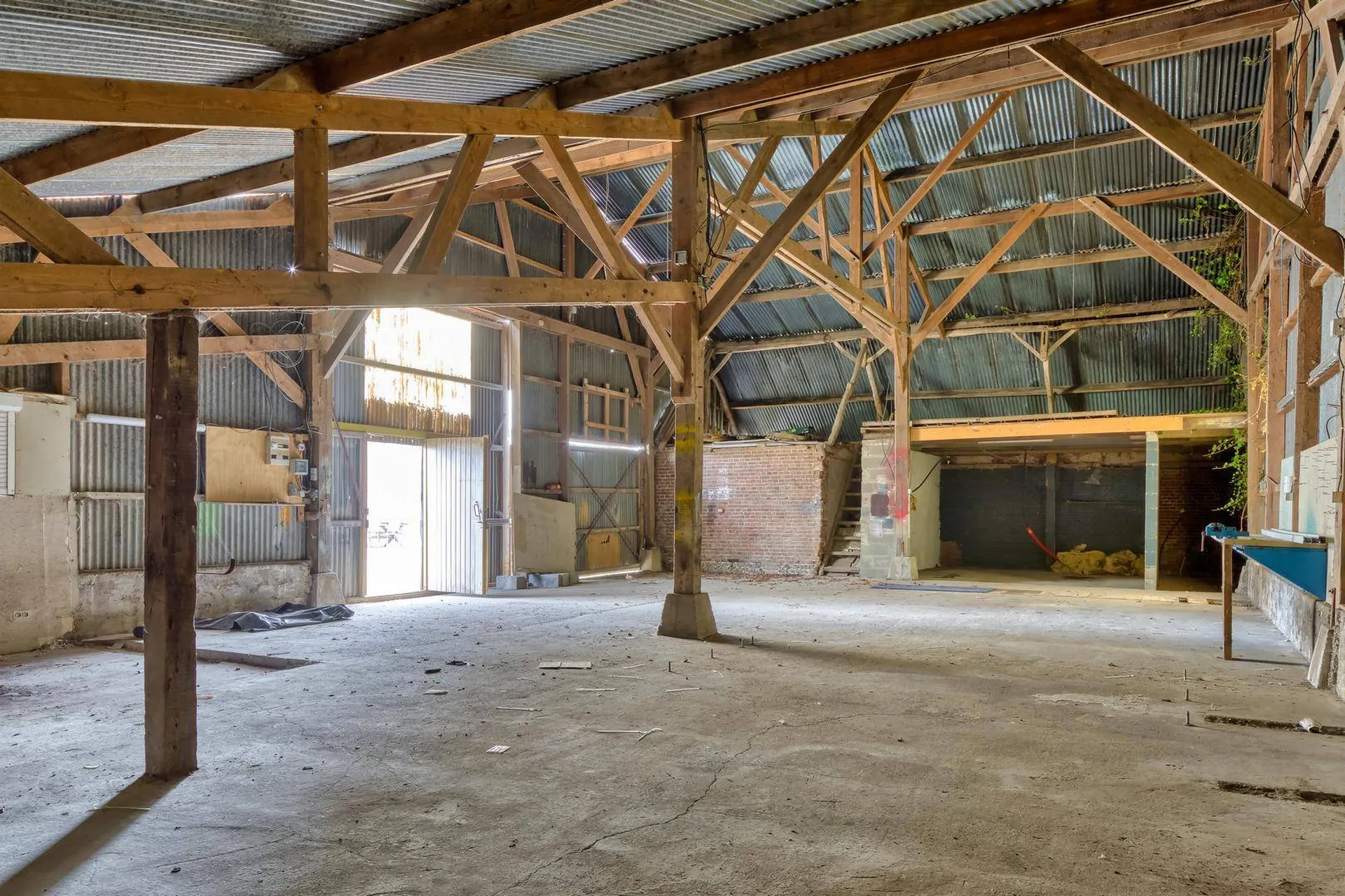 SOUS COMPROMIS Ensemble immobilier entièrement rénové - Local commercial, Appartement, Maison – Petit-Caux