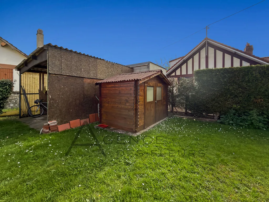 A vendre maison de 87m² sur 447m² de terrain sur la commune de SAINT AUBIN LES ELBEUF 76410