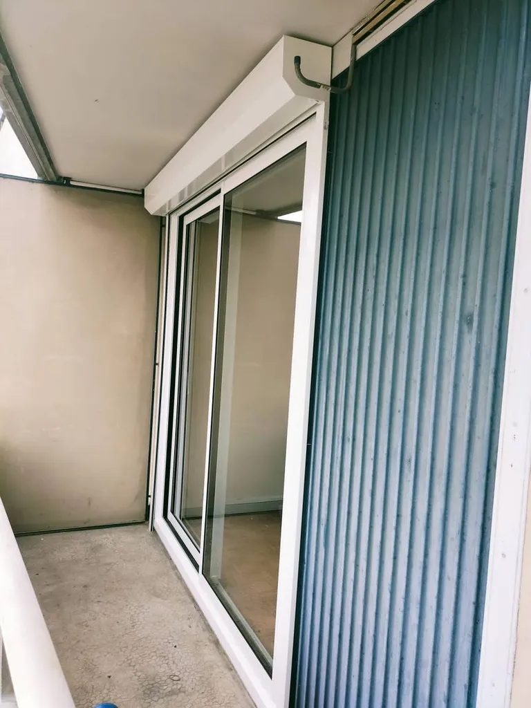 Installation et pose de fenêtres aluminium double vitrage à Lyon 9ème