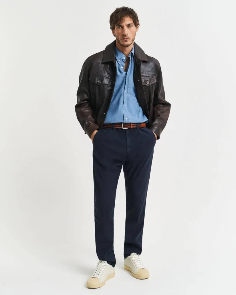 pantalon chino d'été bleu marine chez La Suite By Urban Chic à Dieppe