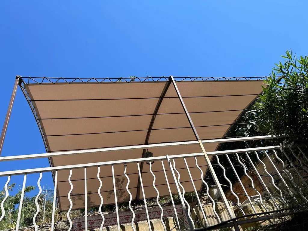 Installation de toile de Pergola à Apt dans le Luberon 84