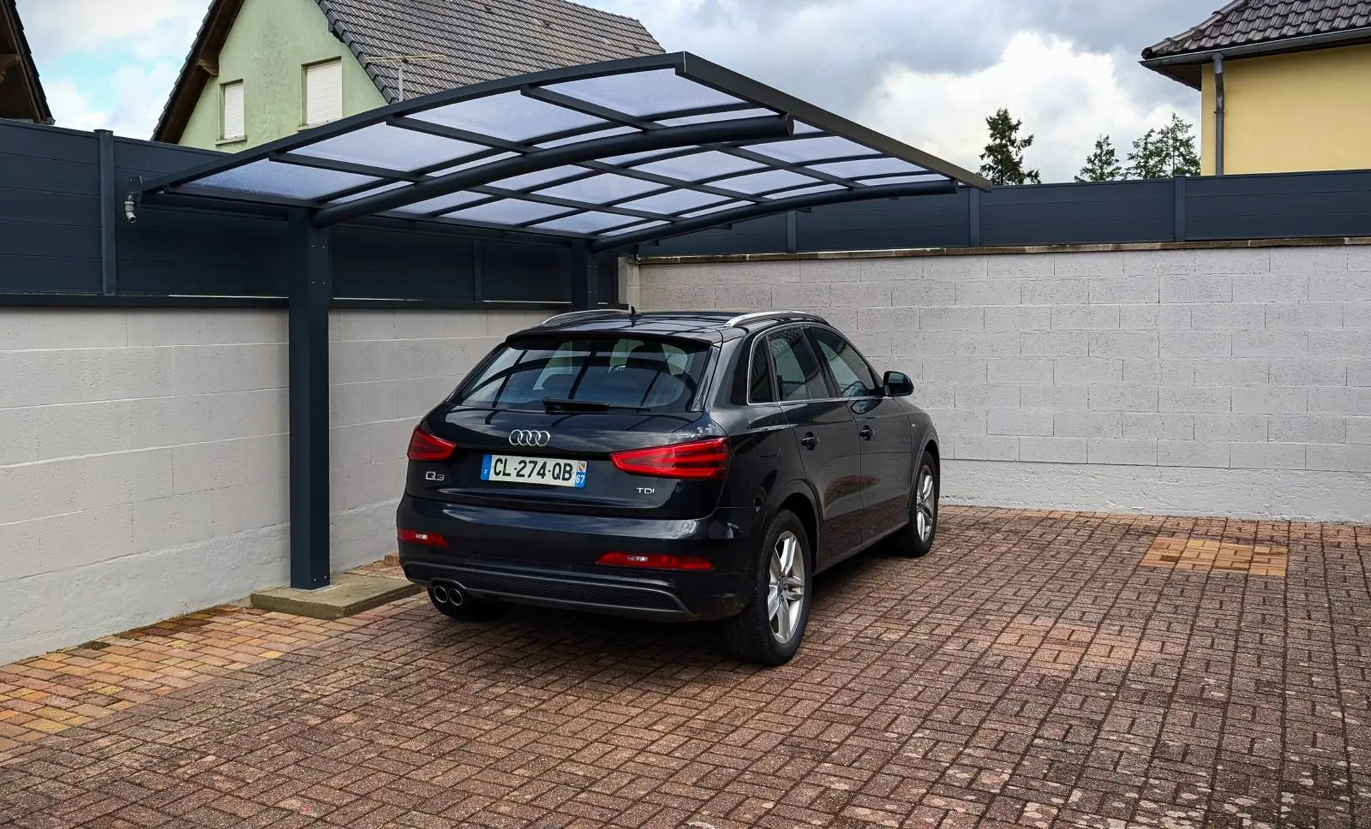 Carport déporté en aluminium