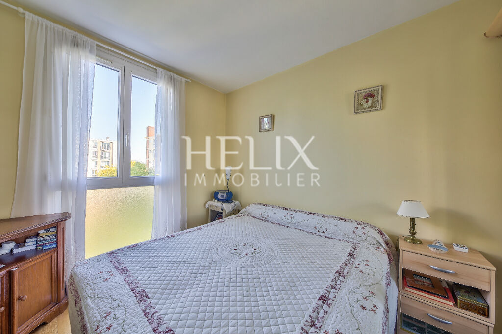 Venez visiter ce bel appartement au calme à Chatou