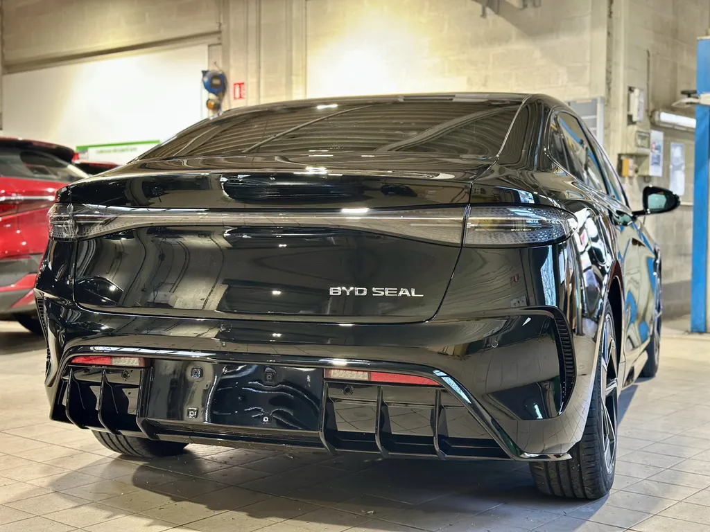 Partenariat BYD – Traitement céramique et detailing haut de gamme à Lyon proche Ecully 