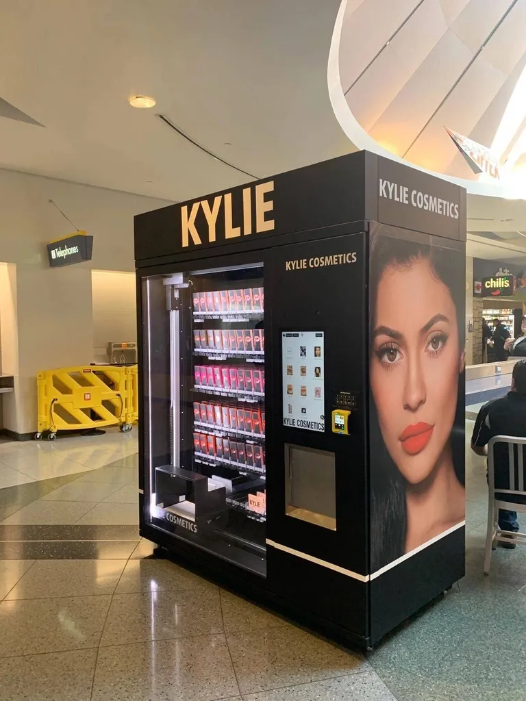 Distributeur automatique de parfums et maquillage à Grasse dans les Alpes-Maritimes