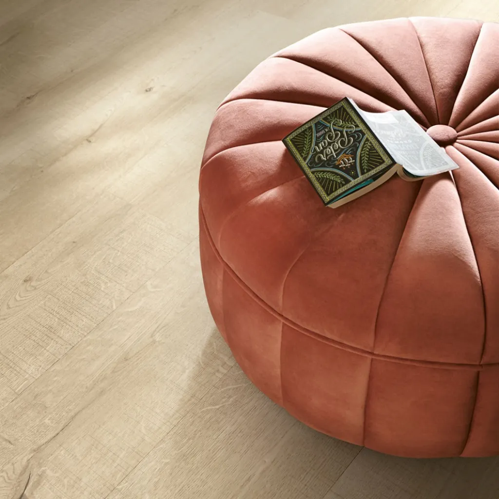 Pour une rénovation réussie de votre sol intérieur à Yvetot, optez pour un parquet chaleureux ou un sol PVC moderne. Yvetot 76