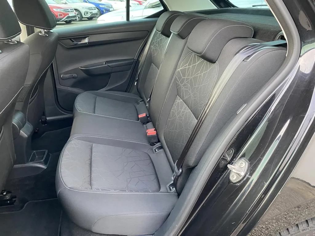 Achat Skoda Fabia occasion proche Yvetot : Citadine 1.4 TDI 90 Clever révisée et garantie en Normandie