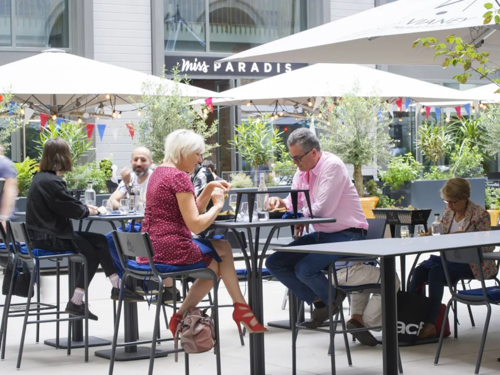 Bistrot des Halles Le Théodore Terrasse 2