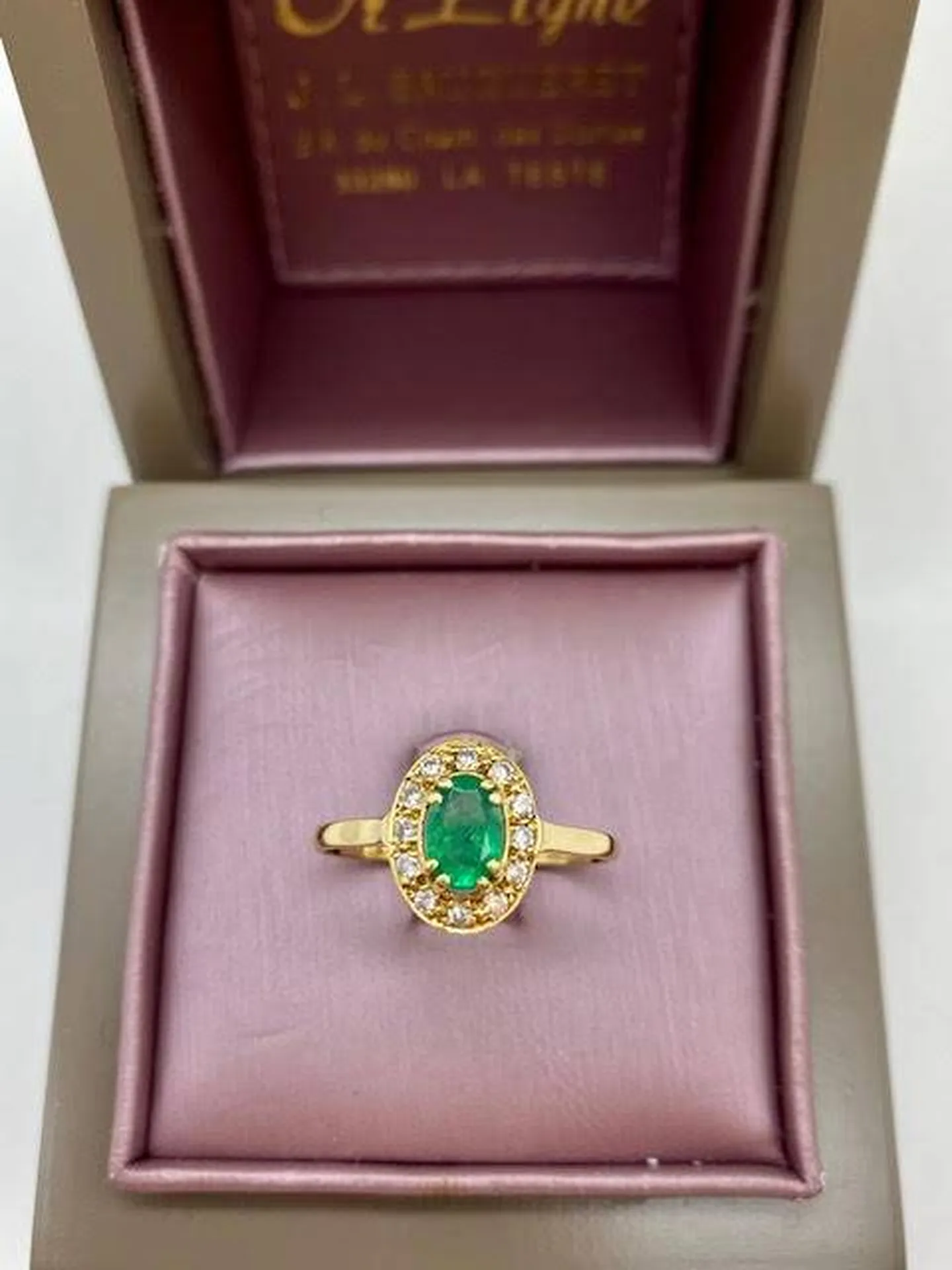 Ou acheter une bague de seconde main émeraude et diamants en bon état? Chez Or Ligne à La Teste de Buch en Gironde