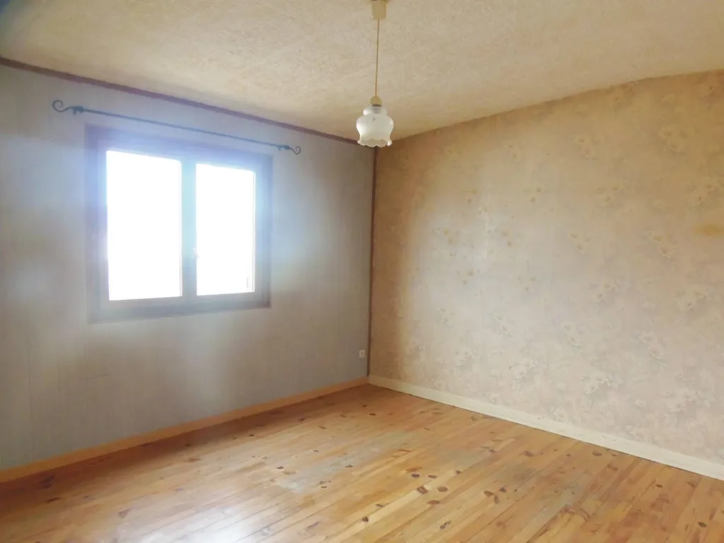 a vendre pavillon sur sous sol, jardin clos sur la commune de Saint pierre les Elbeuf